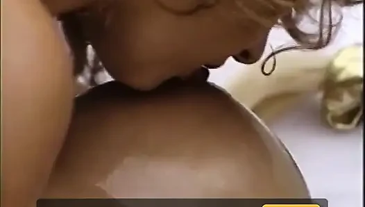 Jilat memek tetek besar dalam posisi 69