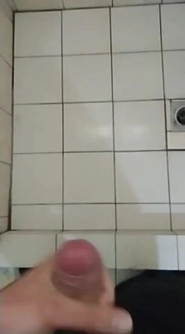 Jerk off cumshot (Me)