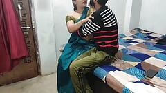 Roli didi ko raat me ghar bulaa ke gaand maari step sister fucked by younger step-brother with clear hindi audio