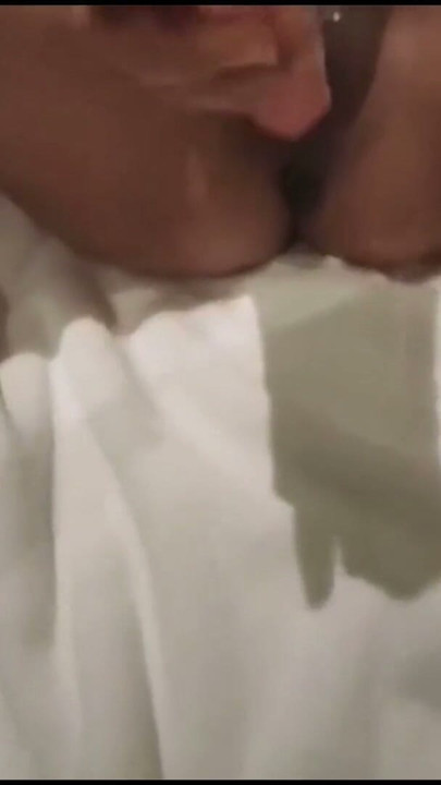 She cums a lot my Asian Gf staycation hotel | Clip 1