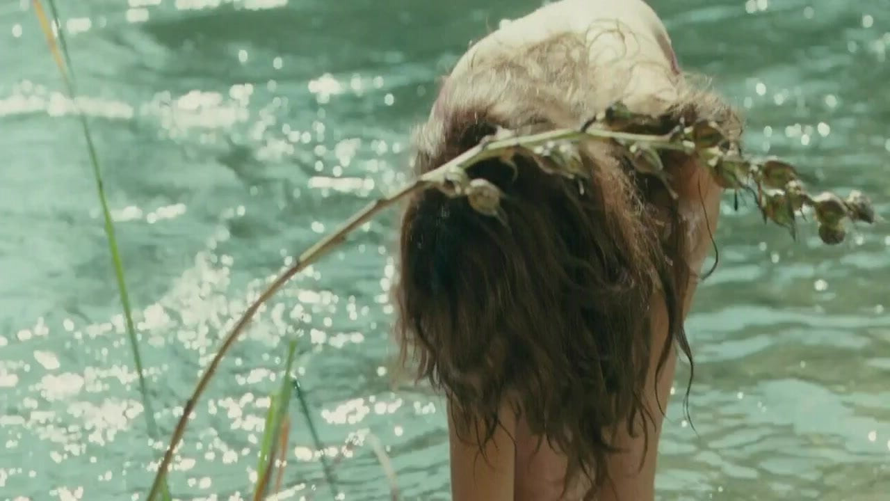 Violante Placido - The American