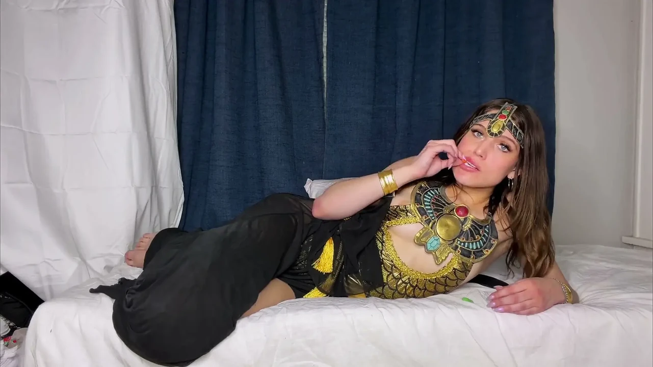 Santana's Cleopatra Giantess Fantasy 4K POV Divine Devouring Awaits!