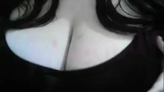 Ateşli evli kadın otaku inek büyük göğüsleriyle oynarken hentai izliyor #3