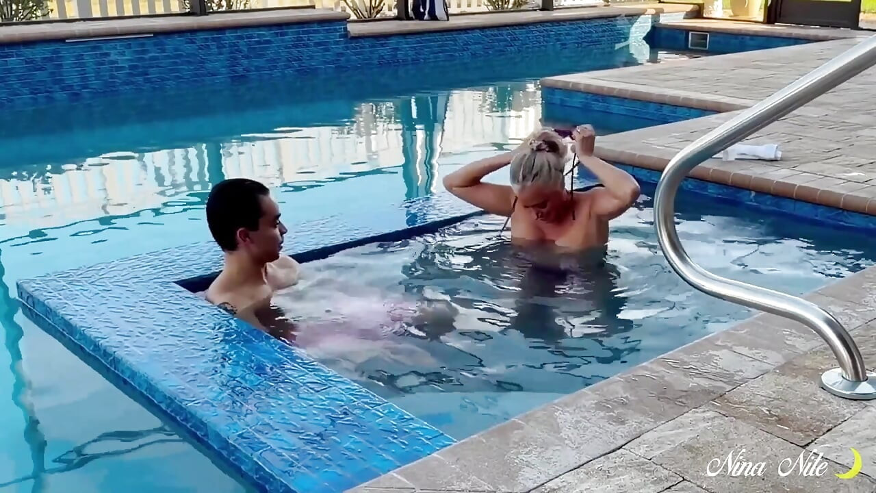 Nina Shows Her Cub Some Poolside Moves