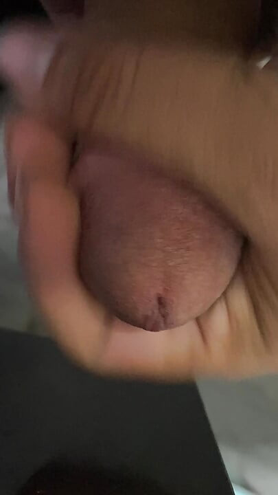A lump of leftover flesh is growing in a rage, it must release the slime contained in it in the most drastic way