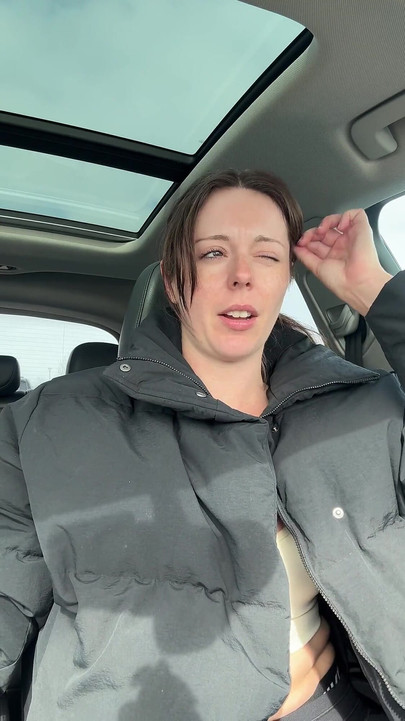 ช้อปปิ้งหนังสือด้วย My Vibrator ใน! หวังว่าฉันจะไม่หลั่งดังเกินไป!