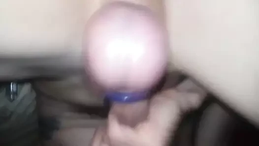 oyuncak ile bağlı