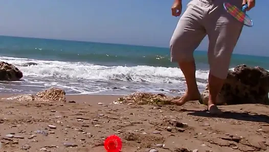 She Went to the Beach with Two Strangers to Get Her Ass Fucked!