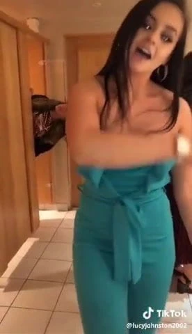 Salope de Tiktok 2