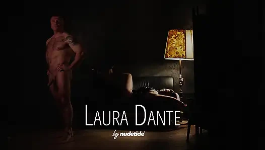 Enge latex-blondine von massivem muskel hengst tief in den hals - unerbittlicher gesichtsfick &schmutziges finish