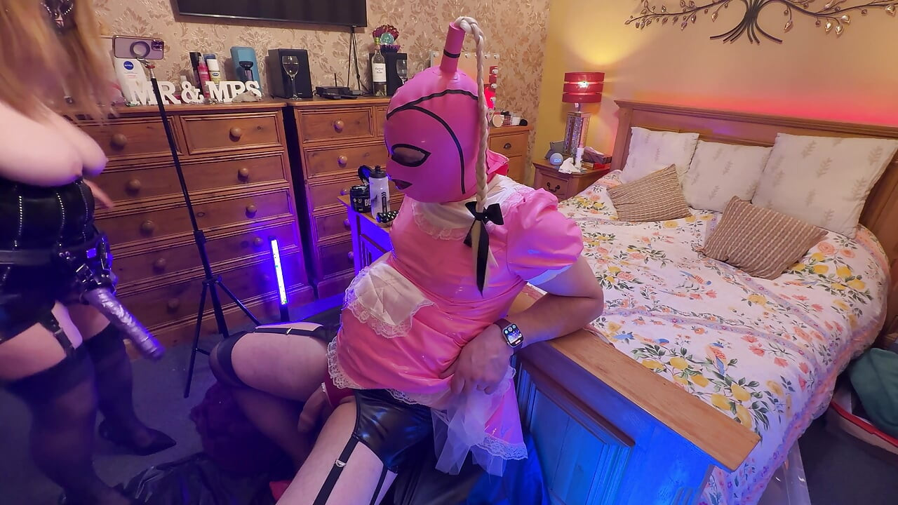 Jenna Fucks Big Bottomed Sissy Maid Tiffany Deep in the Ass... She's Such a Slut!