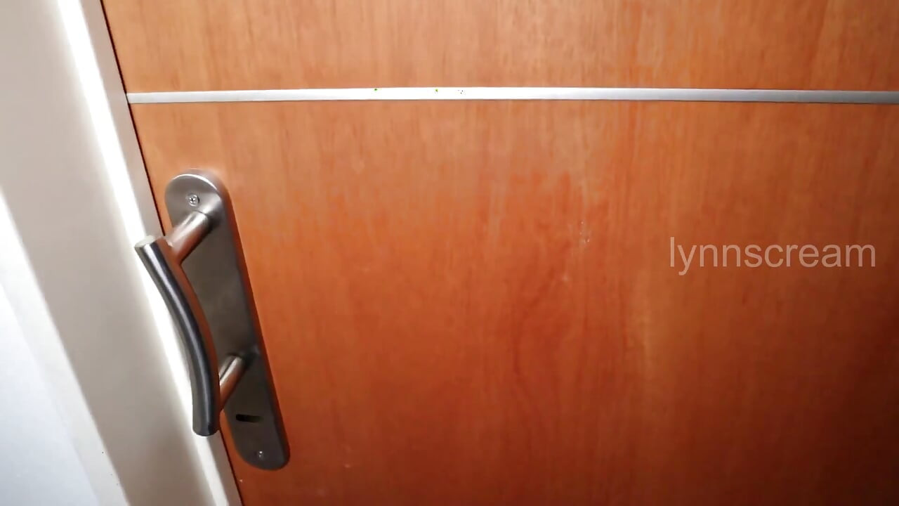Ma Voisine M’a Punie Pour Être Si Bruyante !