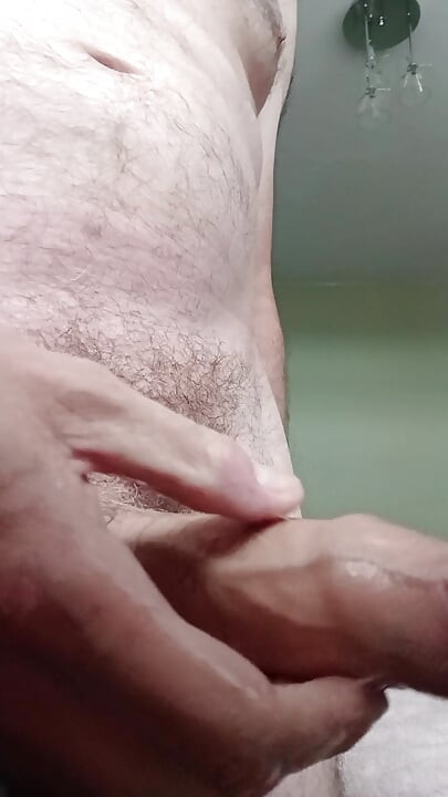 Hot wank watching lesbian sex. Best comment wins a mutual wank on camera with me on Wapp