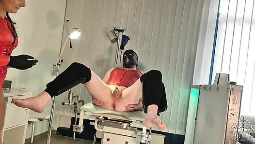 Ich werde dein arschloch auf dem frauenarztstuhl ficken