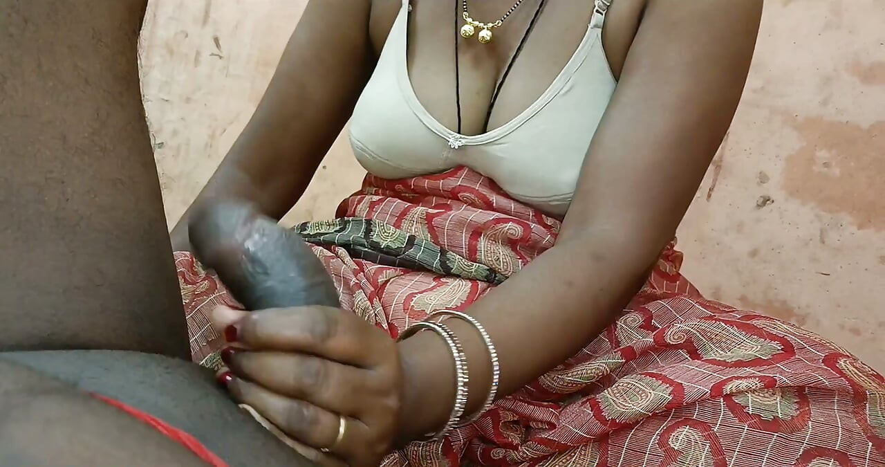Follada hardcore a tía india Desi en el dormitorio