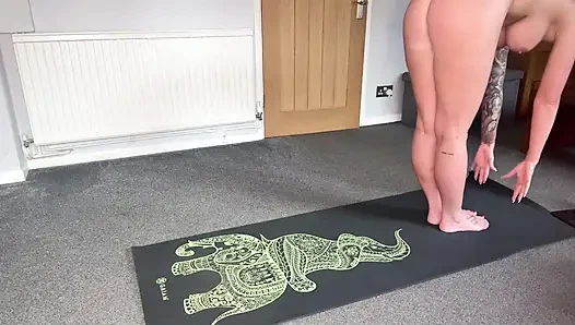 Hot Nude Yoga with Zoe Grey