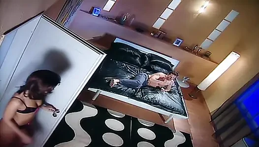 Kekasihku suka kontol di pantatnya.