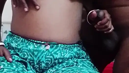 Istri desi selingkuh disetubuhi oleh orang asing untuk pertama kalinya