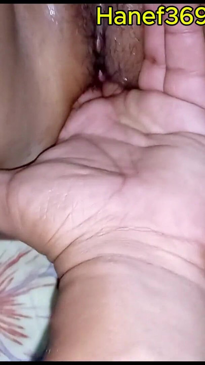 Silný okamžik od "indického bhabhi šukacího videa s červenými kalhotkami podprsenky"