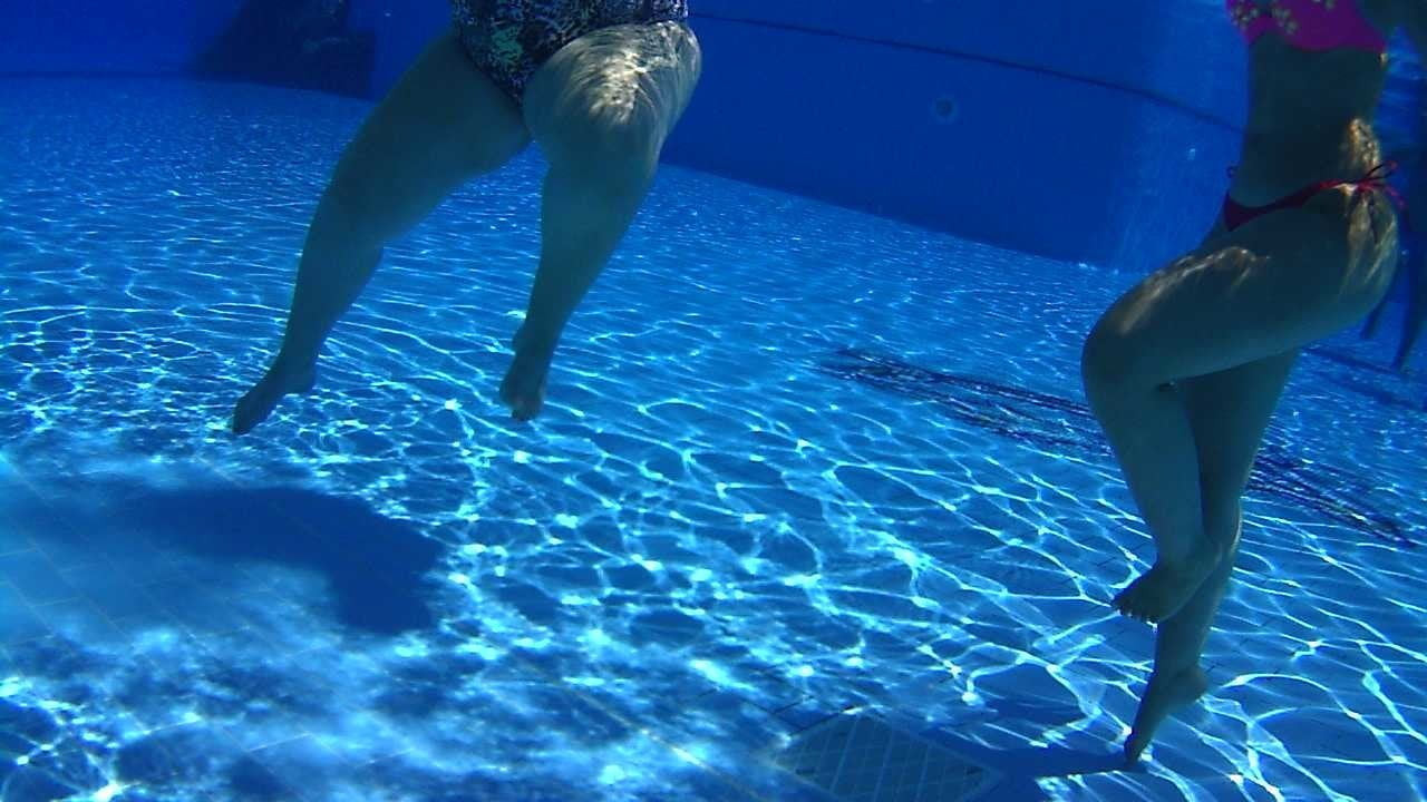 nice legs in the pool
