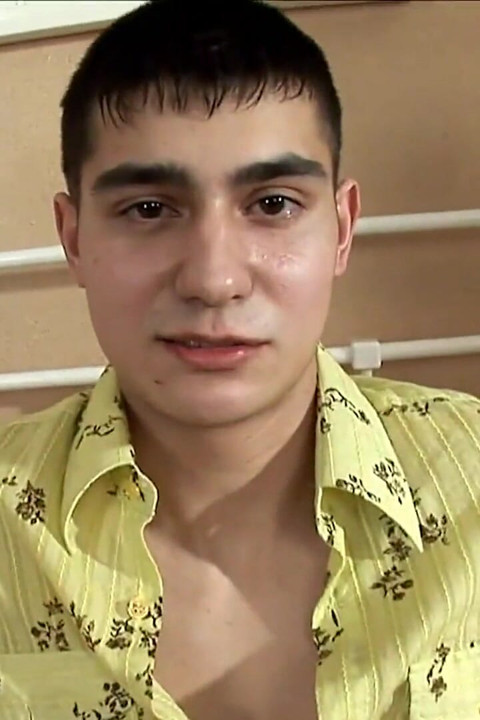 Rainbow boy Wilson shows his gaping hole after masturbating!
