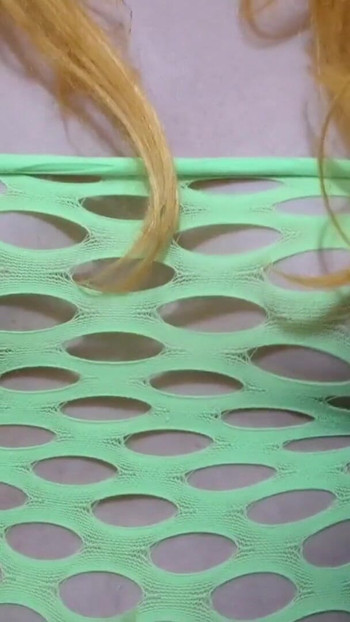 Trans djevojka s velikim bradavicama kažnjava i pljuska svoje dojilje stezaljkama i bbc dildom | Isječak 1