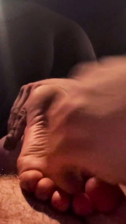 Hot redhead gives BWC THE BEST sole job with huge cum on soles. | Clip 1