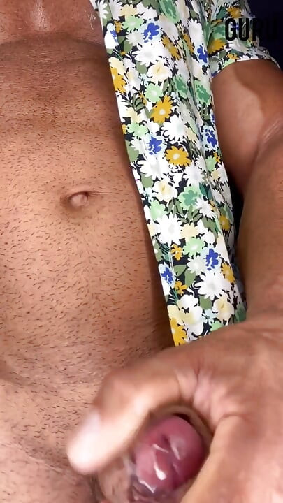 Summer Shirt Wank. Bodybuilder Mrguru
