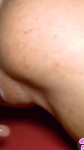 Nezaboravan trenutak s amaterske creampie gangbang zabave u swinger klubu s njemačkim kurvama za spermu