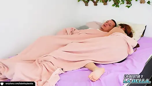 Amateur lässiger und selbstgedrehter sex 18 jahre alt !! Ins gesicht heißes echtes paar