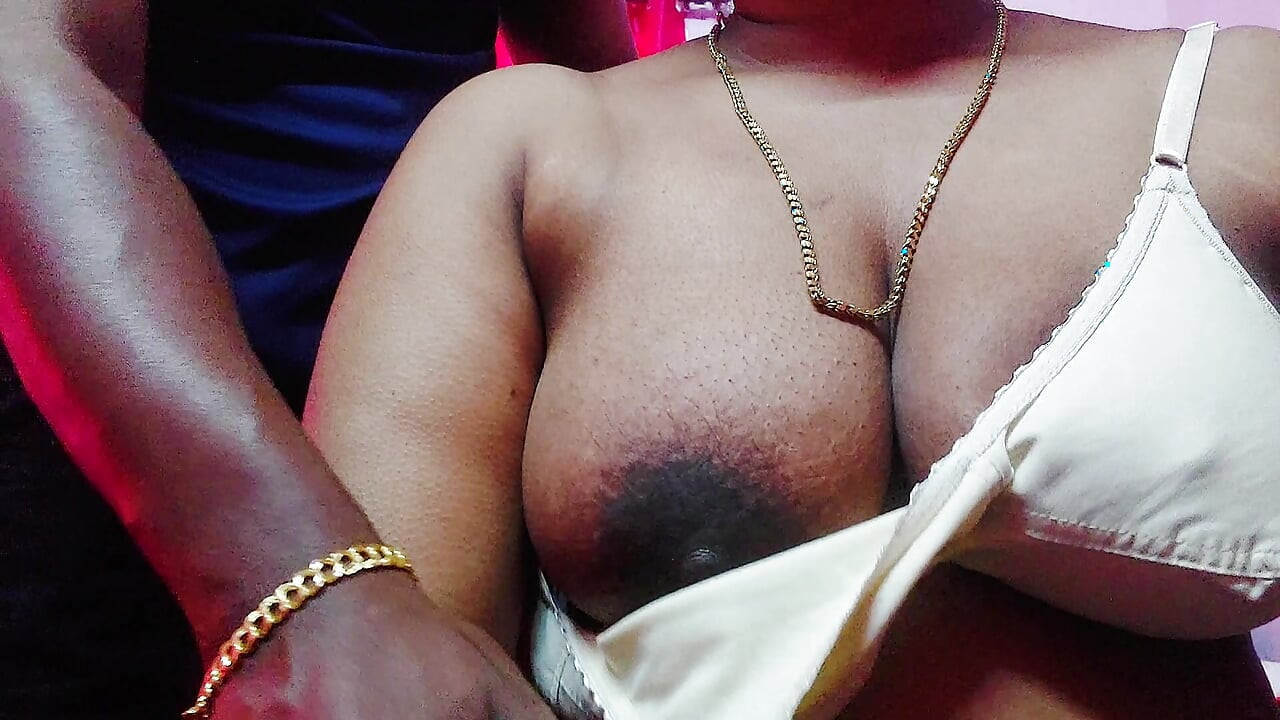 Desi Mohini Bhabhi Hot Romance with desi boy.