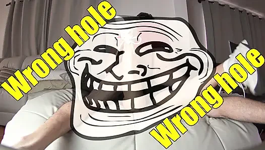 Ow! Du bist buchstäblich in meinem arschloch! Mein hintern tut weh!