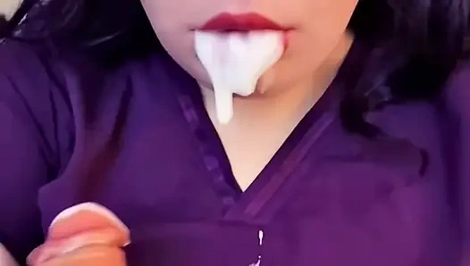 Membantu Rekan Kerja Anda