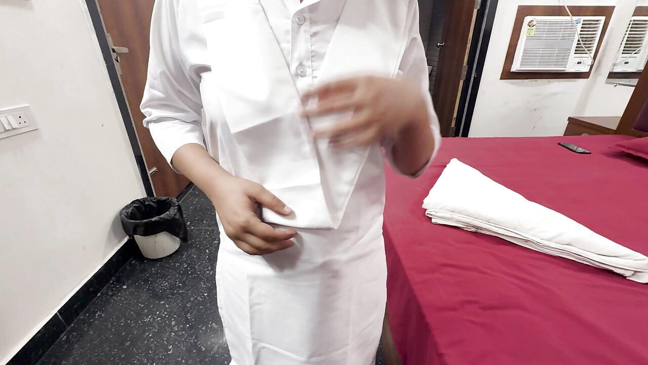 Anand Sir Ne Gareeb Girl Student Ki Fees Ki Jagah Virginity Li