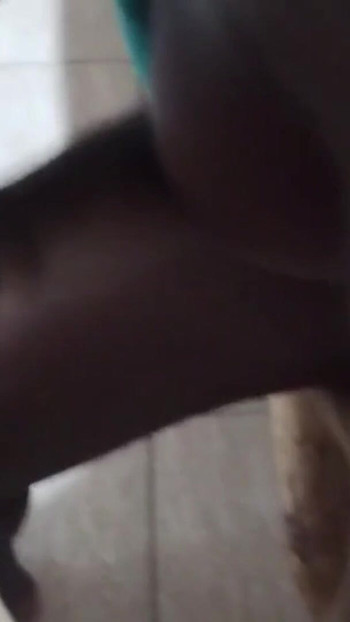 Verheiratet in nassem blowjob am strand, teil 1 | Clip 2