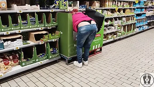 Crazy Rebeca Addams in Jeans Buttcrack at the Supermarket