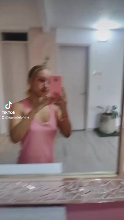 I feel like I have a big ass in this dress, don't you think love?