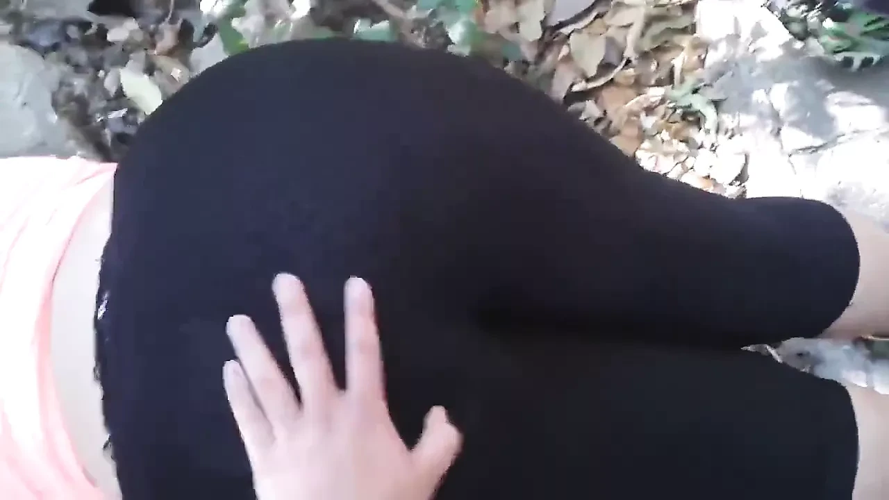 dry humping that ass