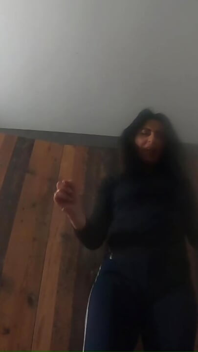 Zkoušení oblečení s Pee Fetish