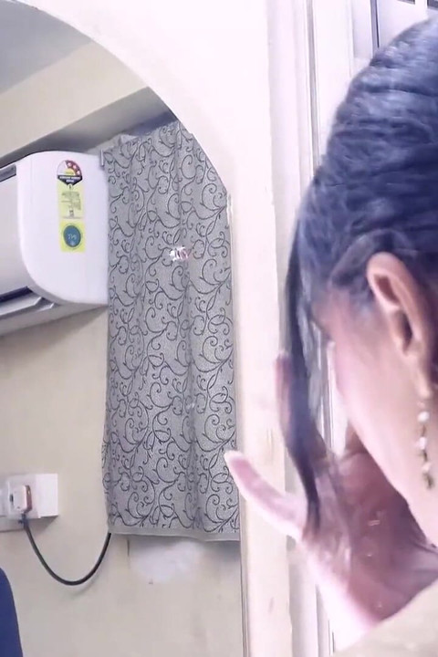 Desi Bhabhi Wants to Eat Cum Hardcore Sex with Dewar