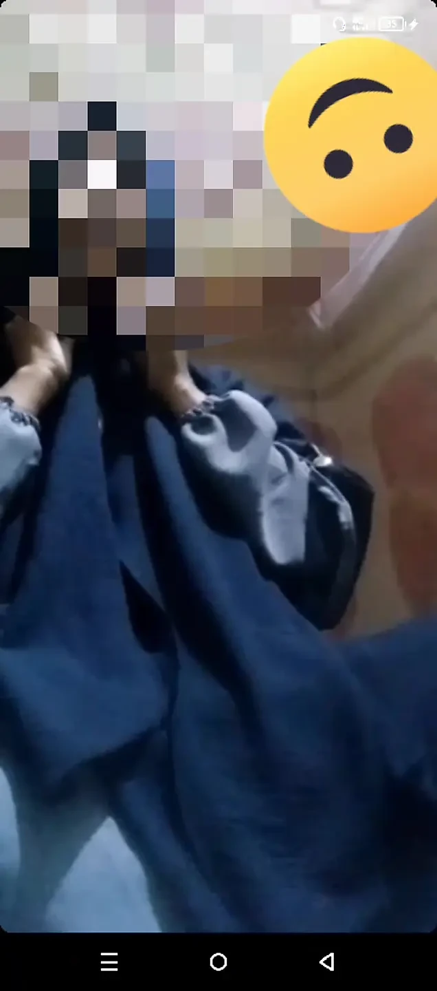 Video call with ukhti Malayu open