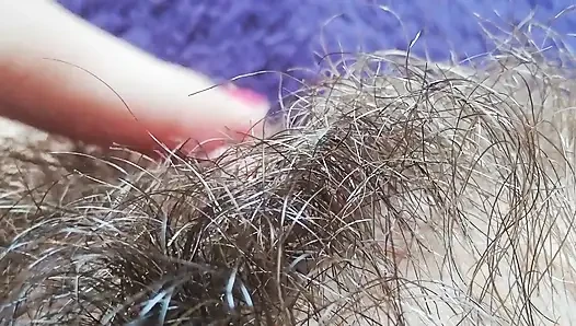 Экстремальная стимуляция большого клитора до оргазма крупным планом