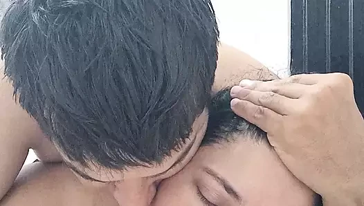 meine freundin ist eine devote schlampenprinzessin, sie liebt große schwänze und fickt mit tiefem hals, bdsm und bondage lutschen
