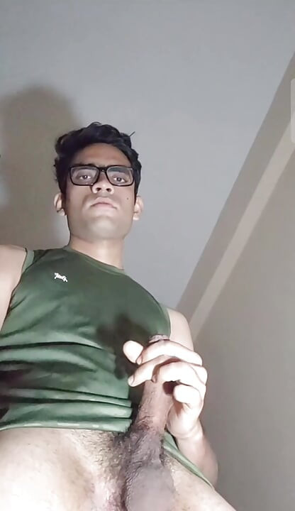 Twink τράνταγμα από τεράστιο χύσιμο