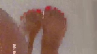 Jolis pieds