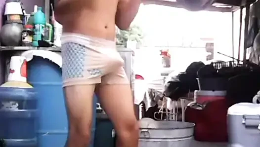 Boksörlü İsa egzersiz yaparken heyecanlı geçmiş videolar derlemesi