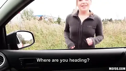 Gestrandete teenager - r'ussian Alessandra jane bläst thomas & wird in einem auto vor einem pOV-gesichtsbesamung gefickt