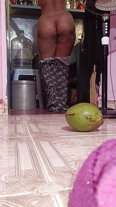 Adik tiri seksi saya dalam undang-undang India seksi Queen4desi