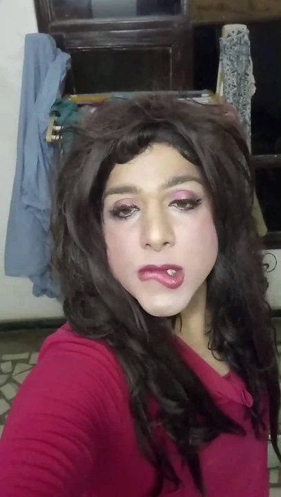 Visoka elle summers sissy pederska princeza