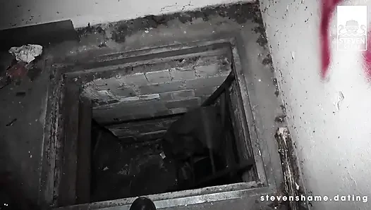 Tatlı megan venturi sikiliyor ve üzerine boşalıyor!